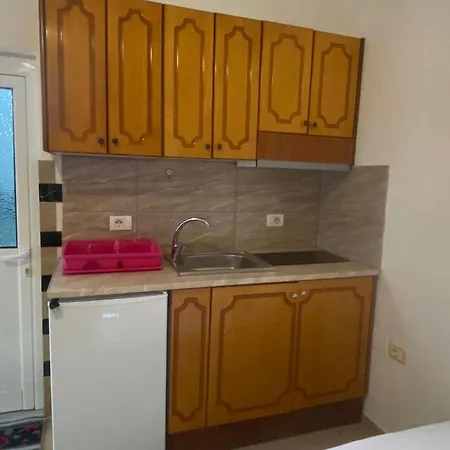 White Stone Apartment