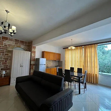 Apartment White Stone *